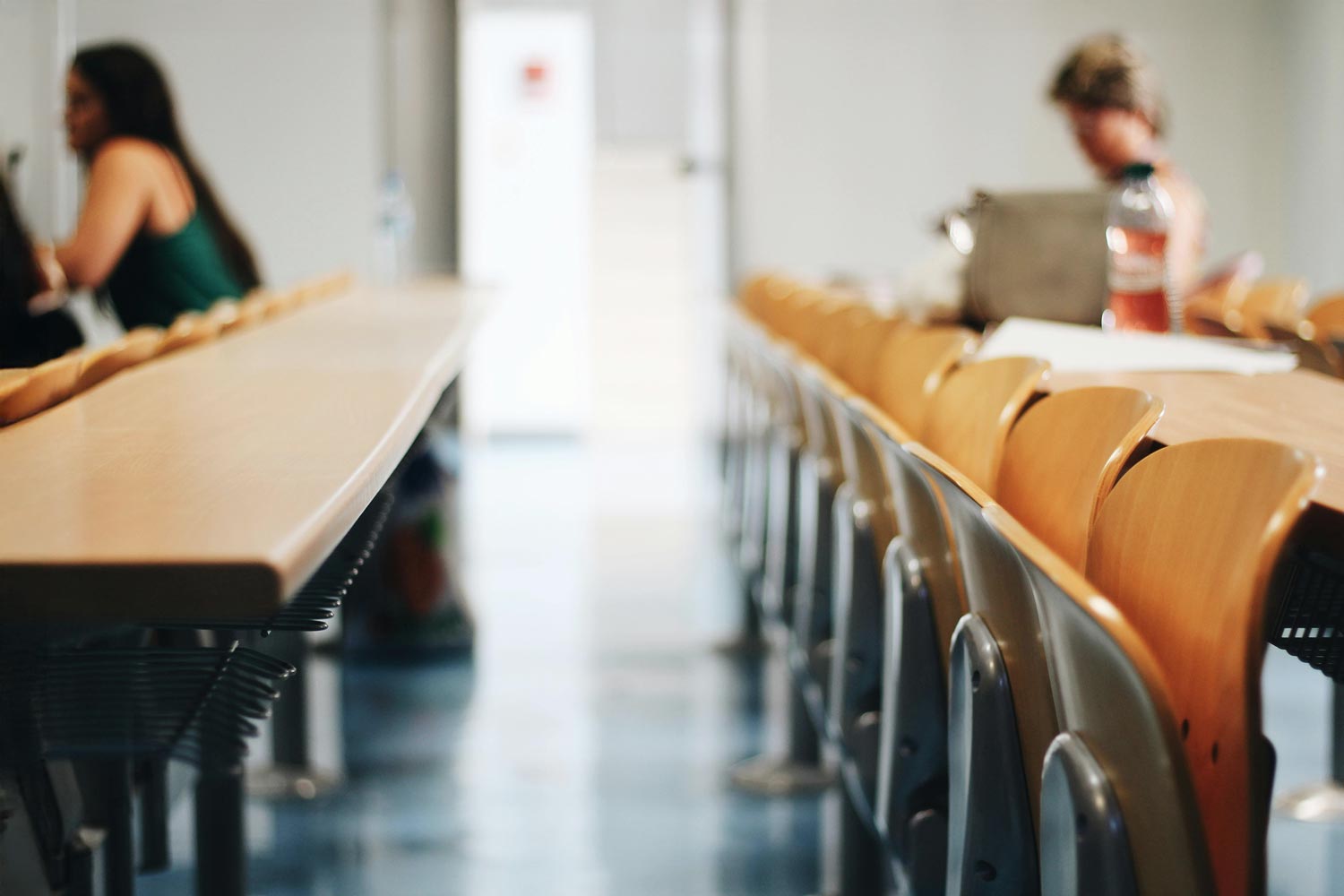 Prowadzimy wykłady z modelowania powierzchni klasy A oraz zaawansowanych metod projektowych dla studentów III roku Wydziału Samochodów i Maszyn Roboczych (SiMR) Politechniki Warszawskiej, a także gościnne wykłady na uczelniach na całym świe